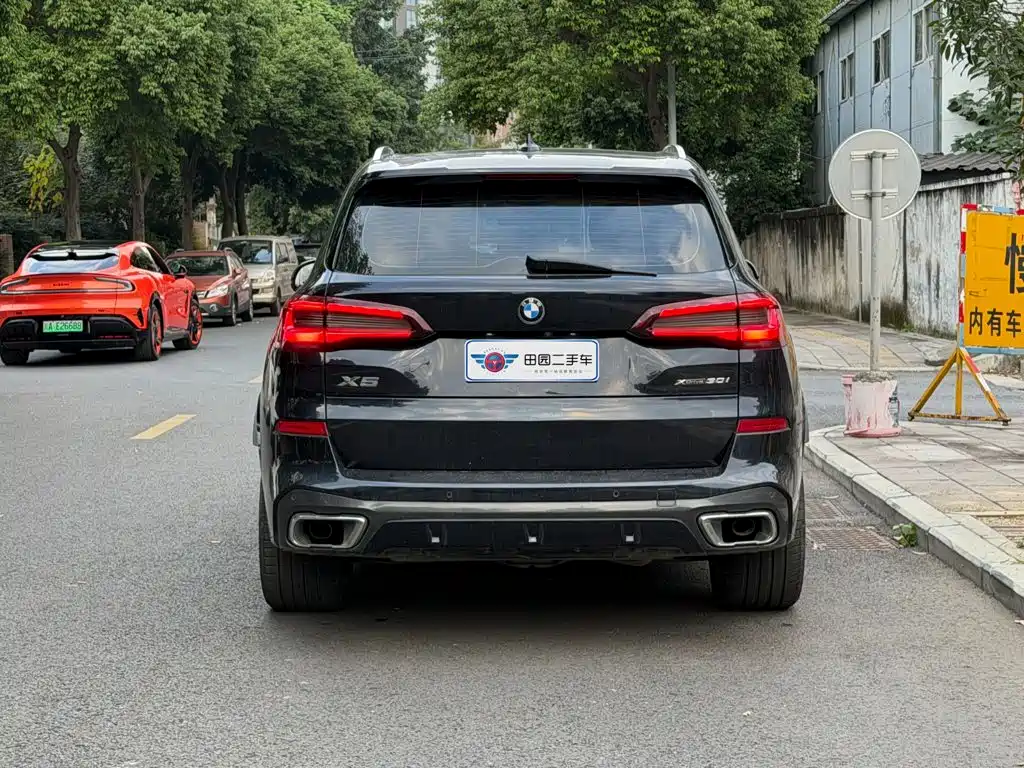 BMW X5 (Import) — фото 5
