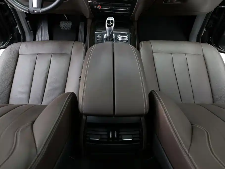 BMW X5 (Import) — фото 9