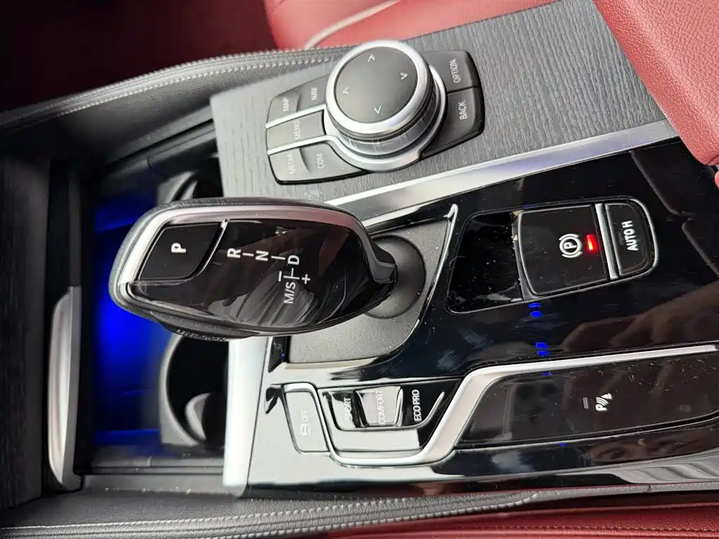BMW 5 Series — фото 8