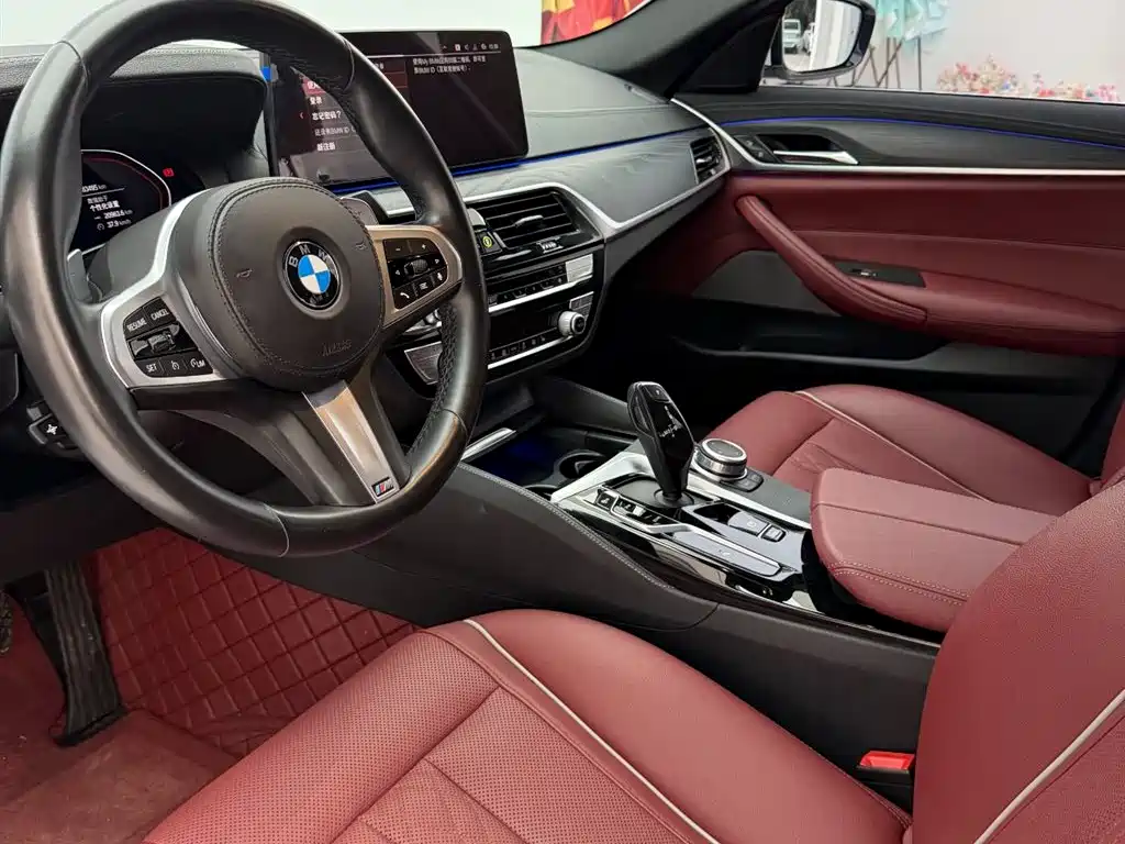 BMW 5 Series — фото 10