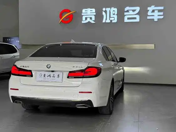 BMW 5 Series — фото 5