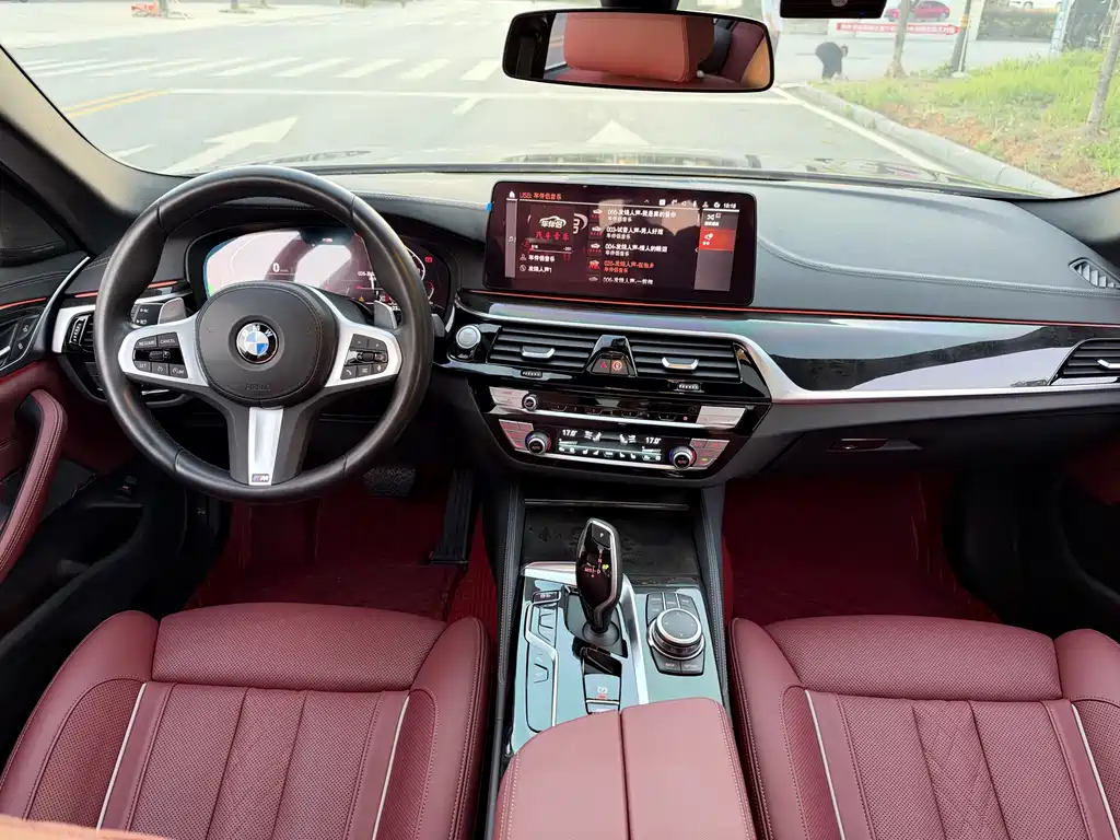 BMW 5 Series — фото 11
