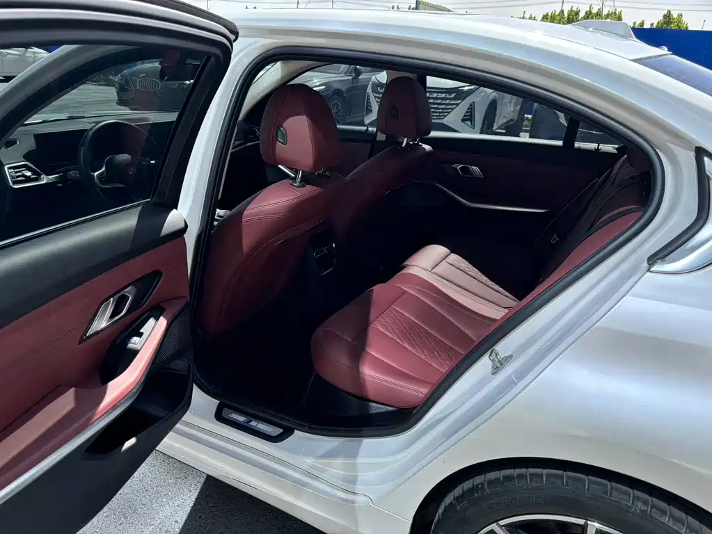 BMW 3 Series — фото 11