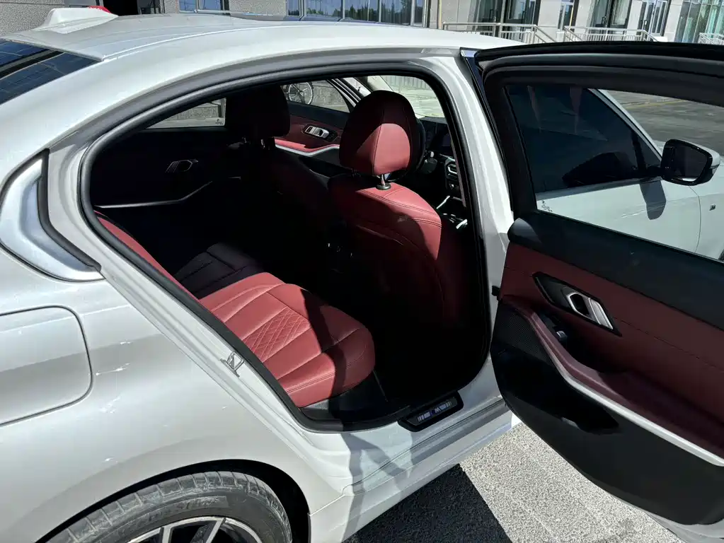 BMW 3 Series — фото 14