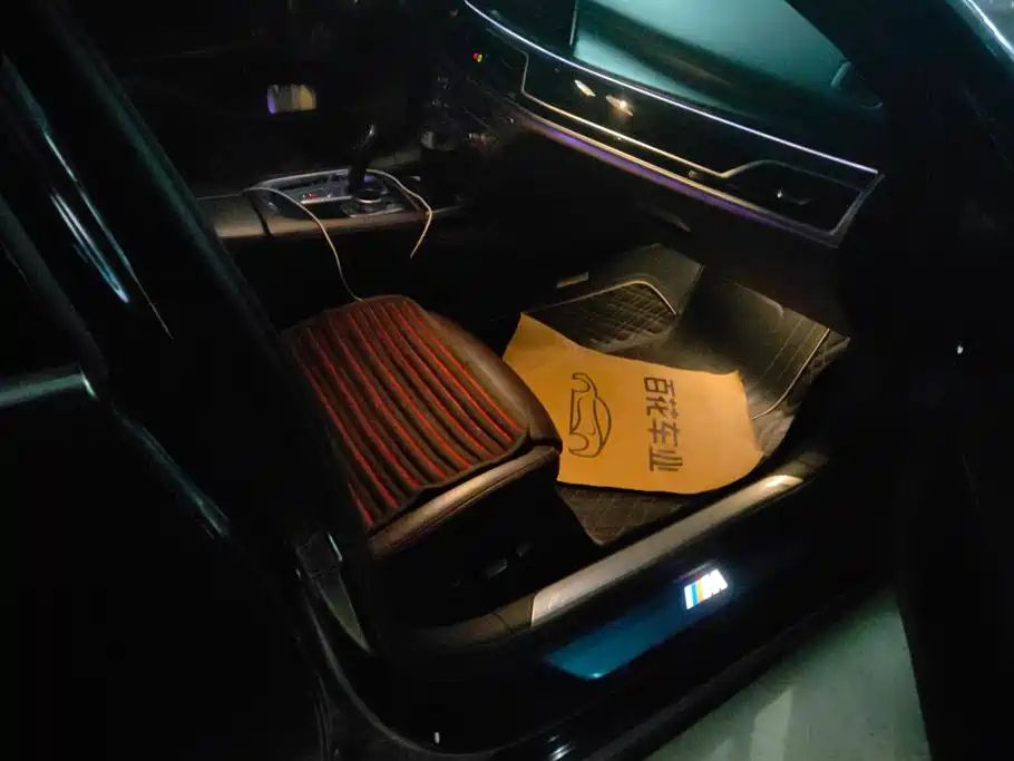BMW 7 Series — фото 8