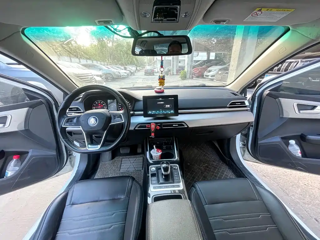 BYD Qin NEV — фото 9
