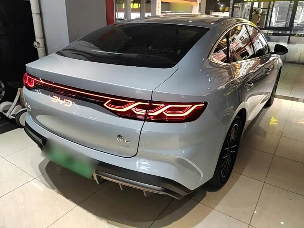 BYD Qin L — фото 7