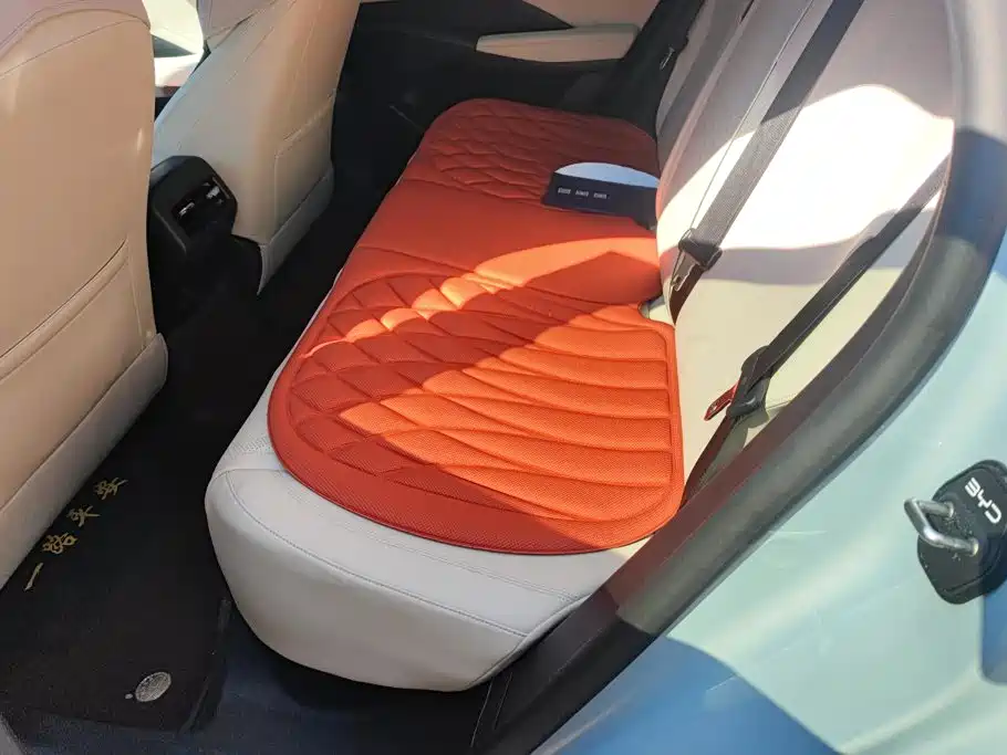 BYD Qin PLUS — фото 11