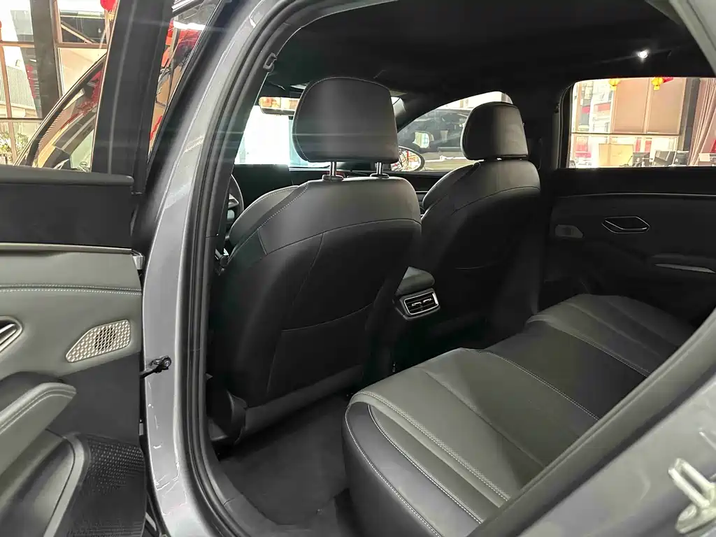 BYD Qin L — фото 6