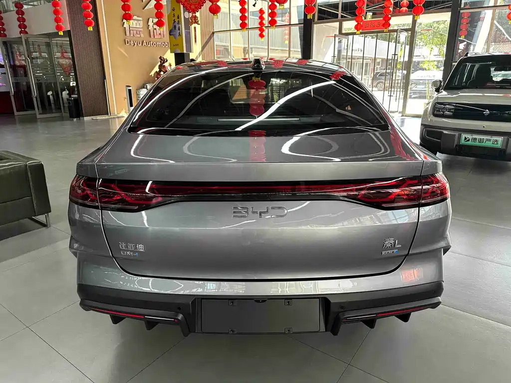 BYD Qin L — фото 8