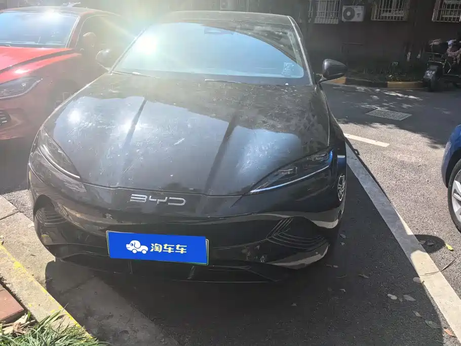 BYD Seal — фото 2