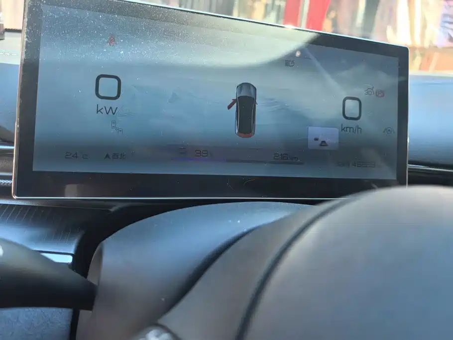 BYD Seal — фото 14