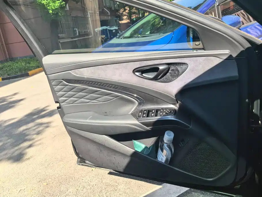 BYD Seal — фото 7