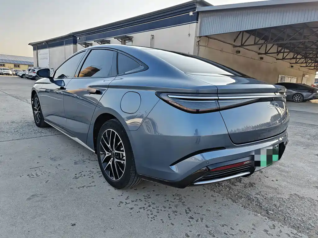 BYD Seal 07 DM-i — фото 6