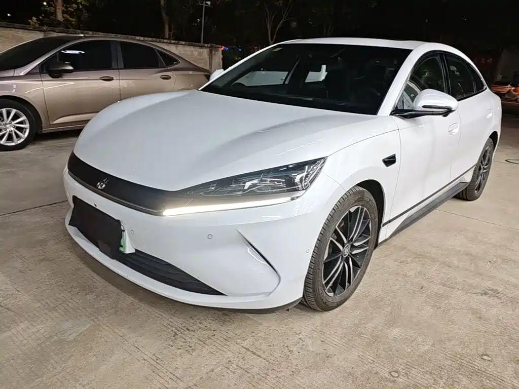 BYD Qin L — фото 2