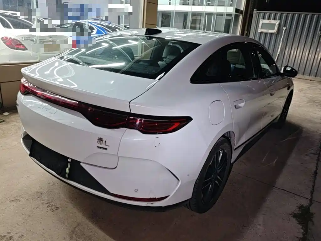 BYD Qin L — фото 7
