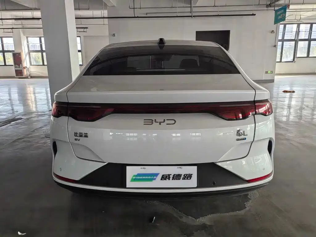 BYD Qin L — фото 4