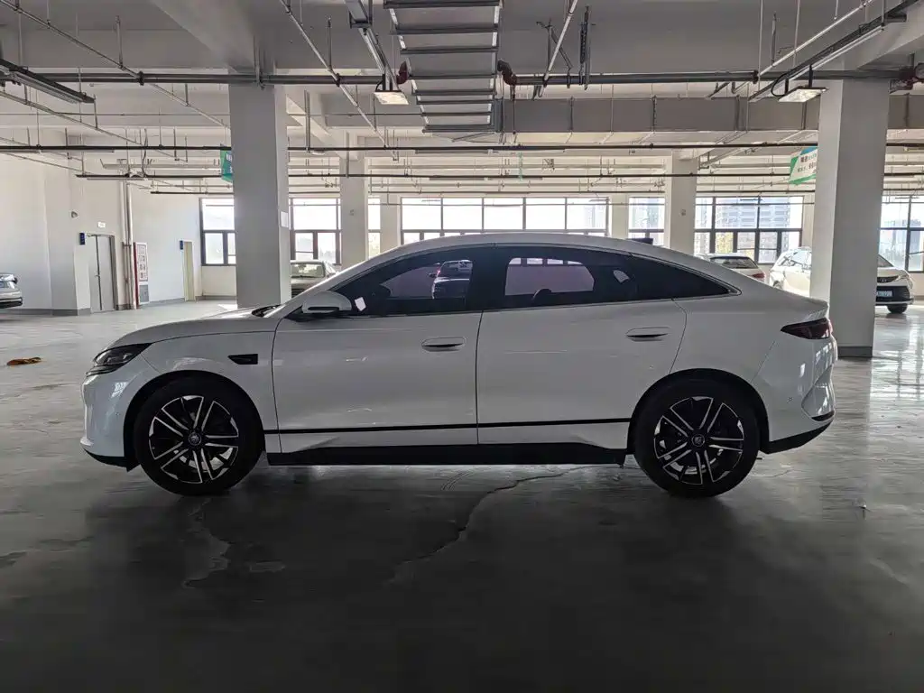 BYD Qin L — фото 6