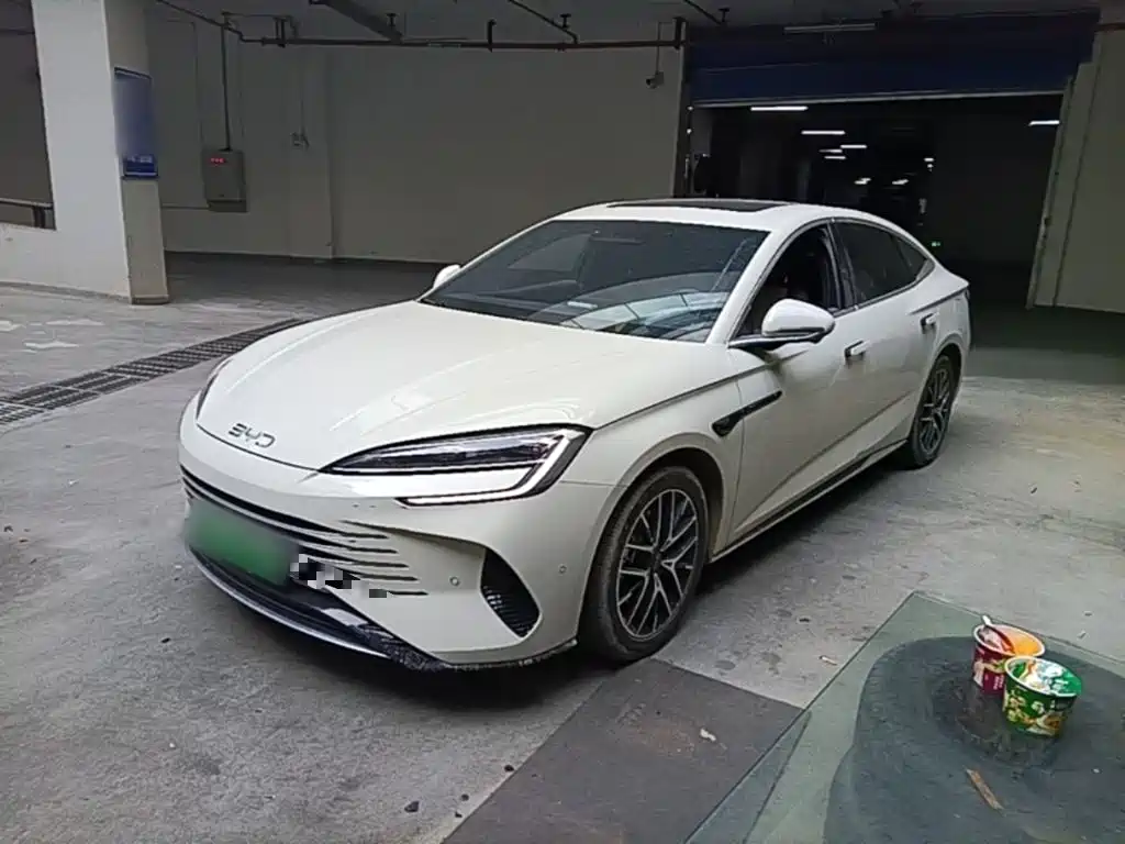 BYD Seal 07 DM-i — фото 2