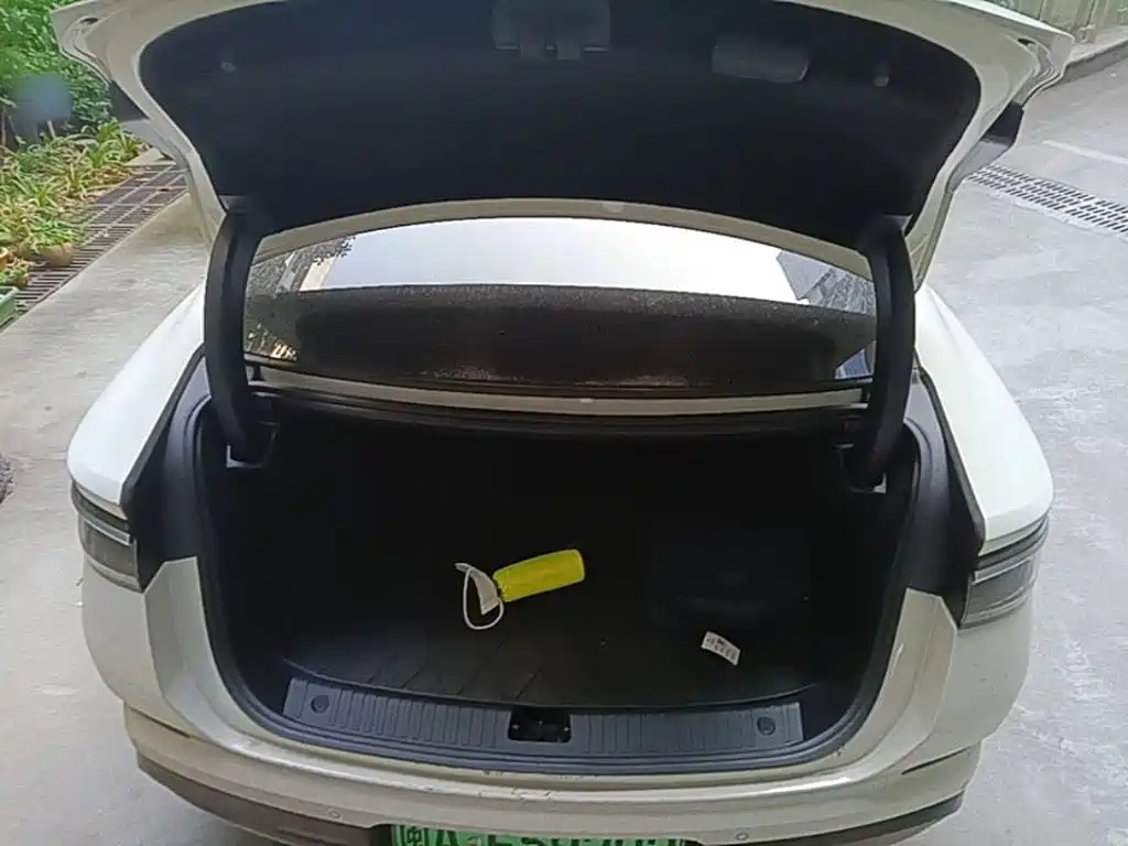 BYD Seal 07 DM-i — фото 19