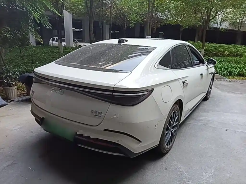 BYD Seal 07 DM-i — фото 7