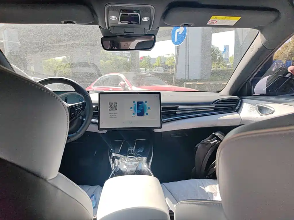 BYD Seal — фото 18