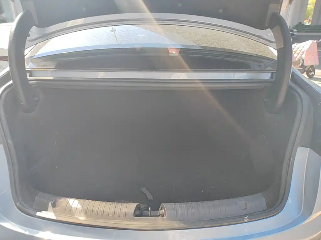 BYD Seal — фото 19