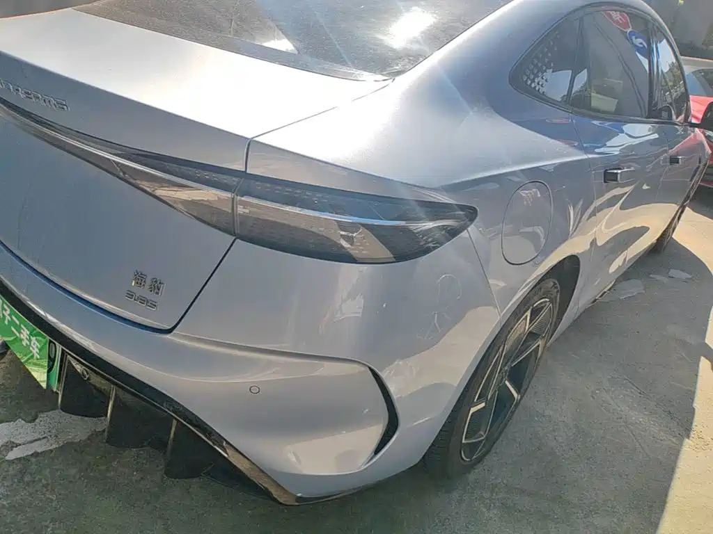 BYD Seal — фото 8