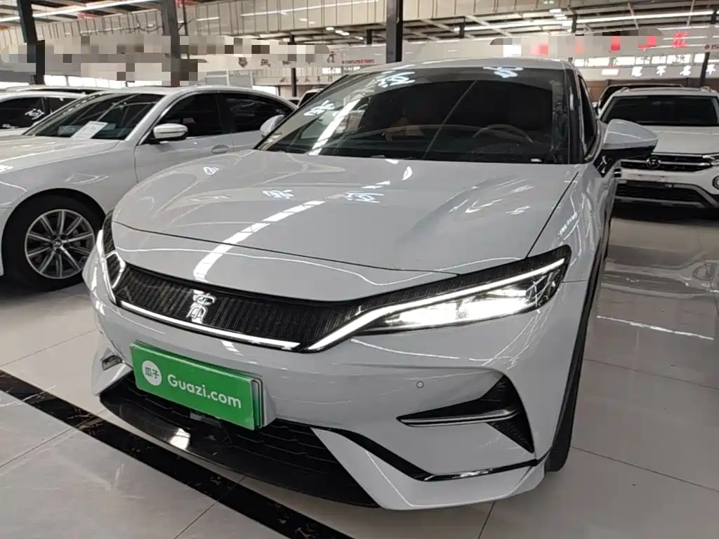 BYD L EV — фото 2