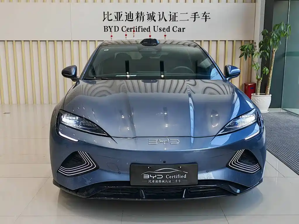 BYD Seal — фото 2