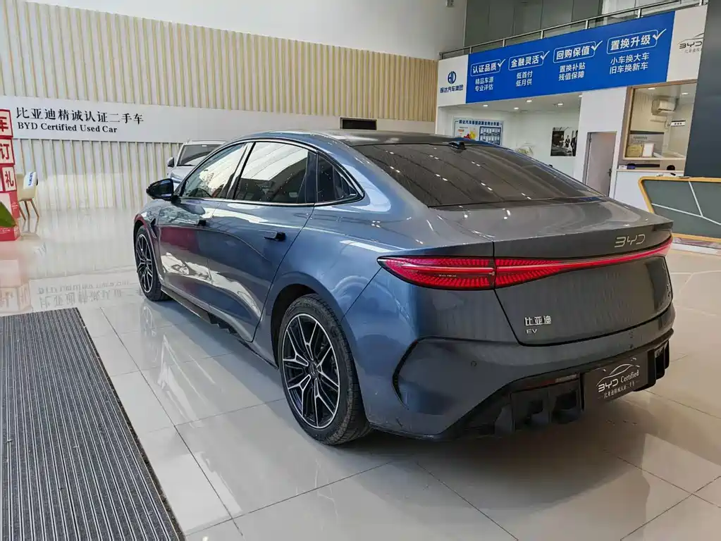 BYD Seal — фото 4