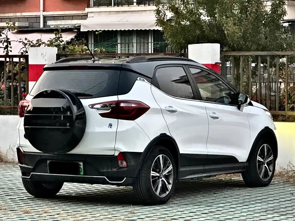 BYD Yuan EV — фото 4
