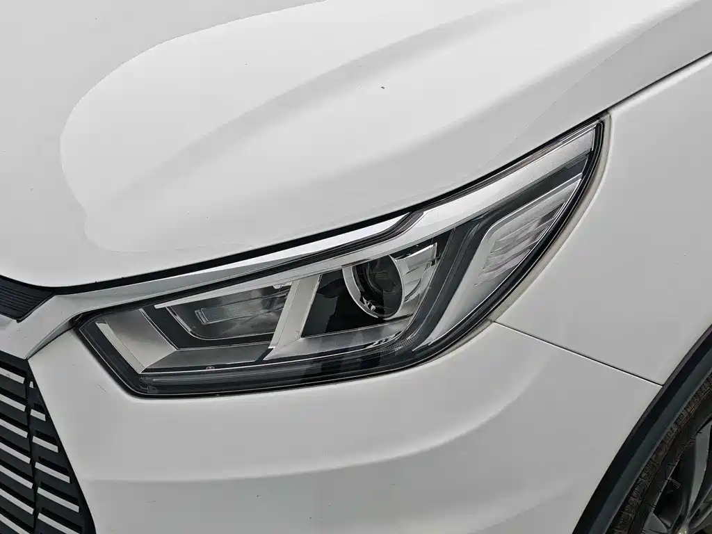 BYD Yuan EV — фото 18