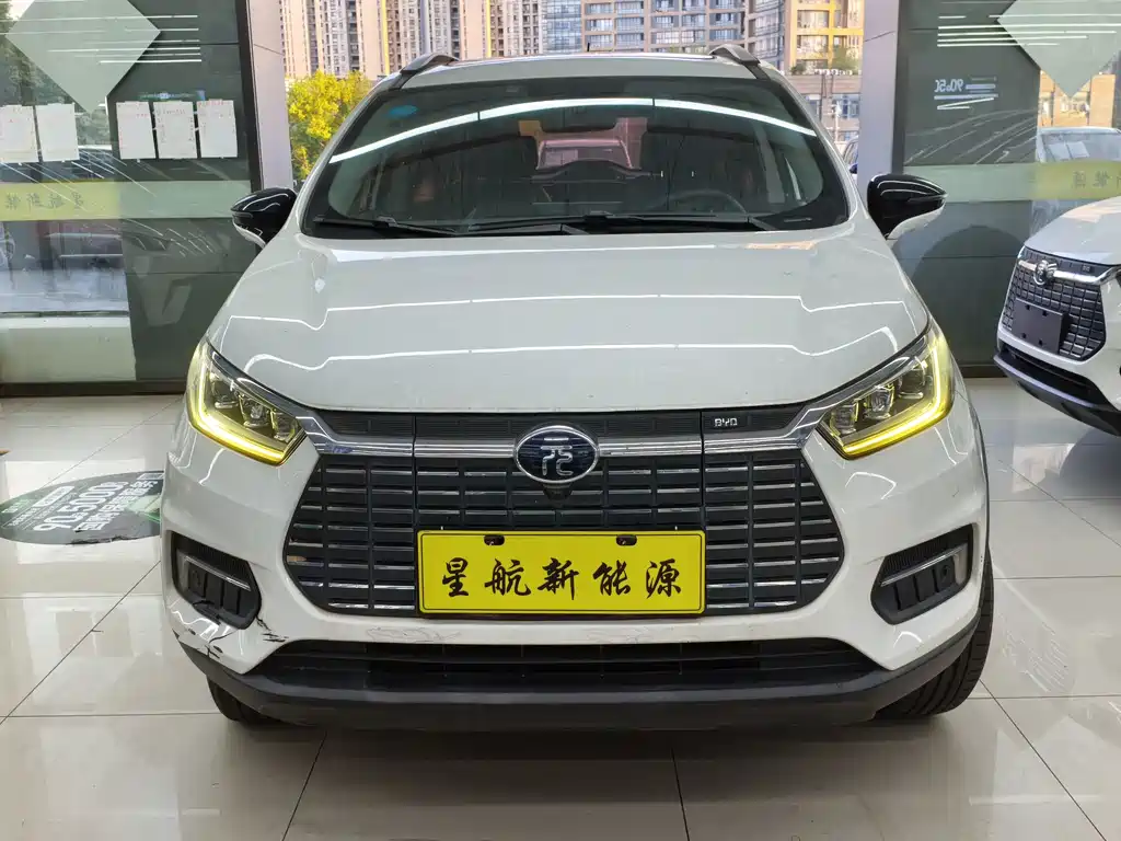 BYD Yuan EV — фото 2