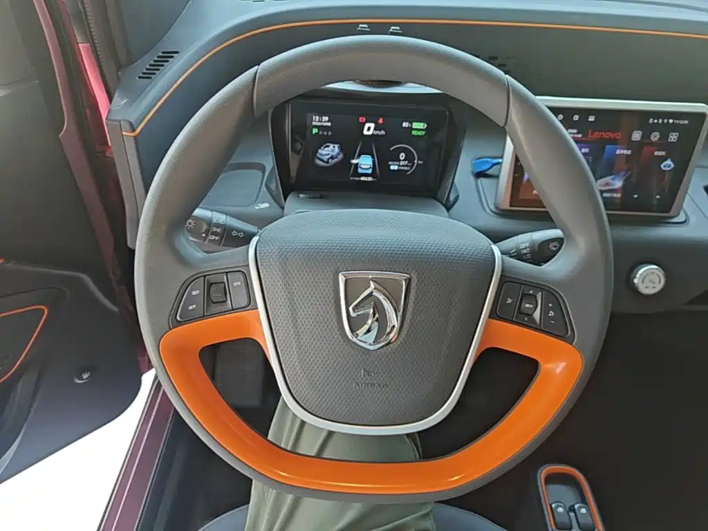 Baojun E100 — фото 11