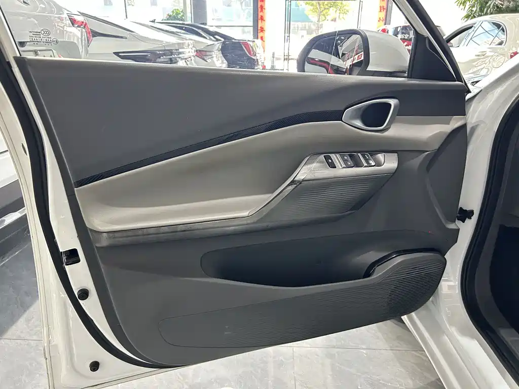 Baojun RC-5 — фото 11