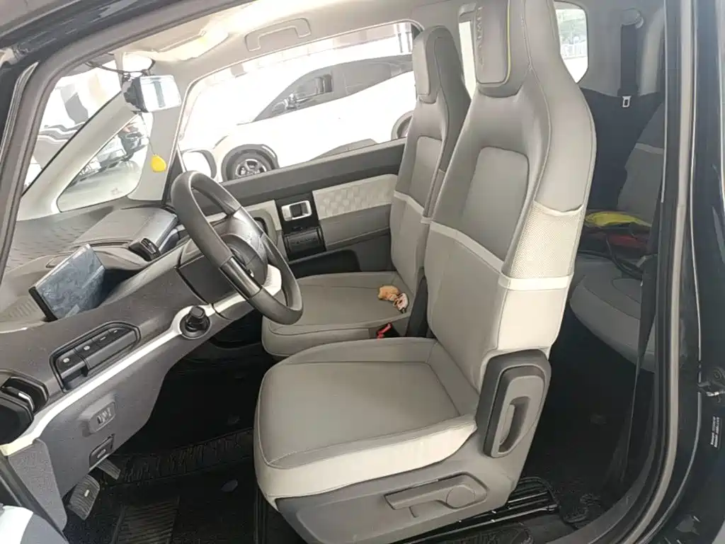 Baojun KiWi EV — фото 15