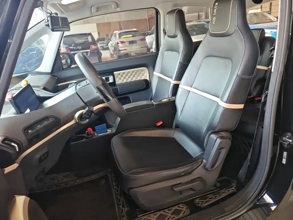 Baojun KiWi EV — фото 15