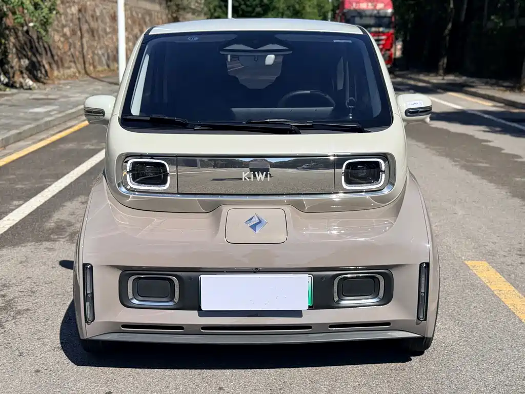 Baojun KiWi EV — фото 2