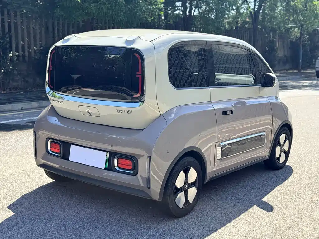 Baojun KiWi EV — фото 4