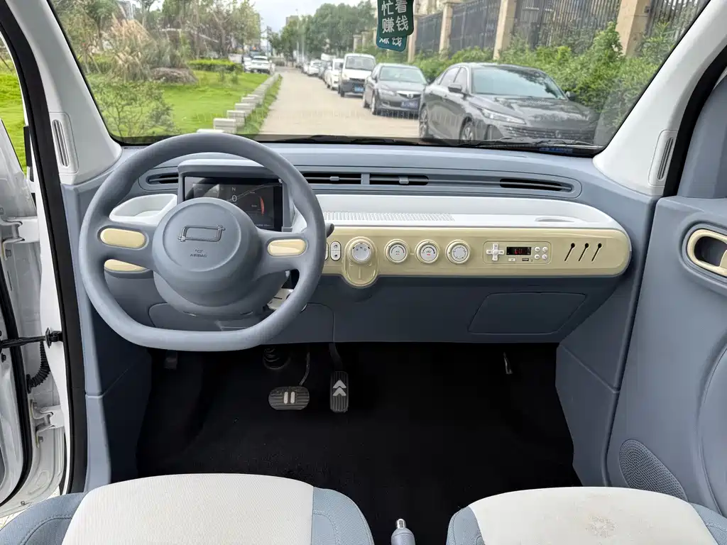 Bestune Pony — фото 6