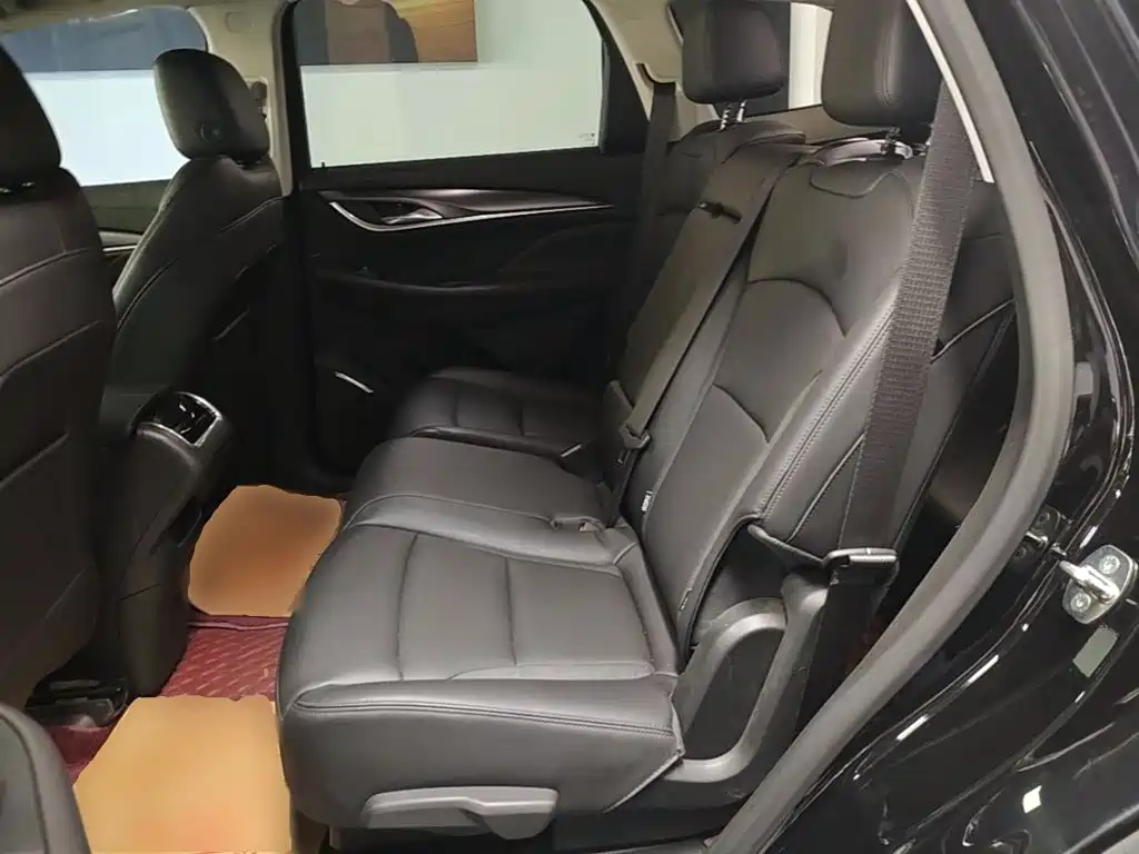 Buick Enclave — фото 17
