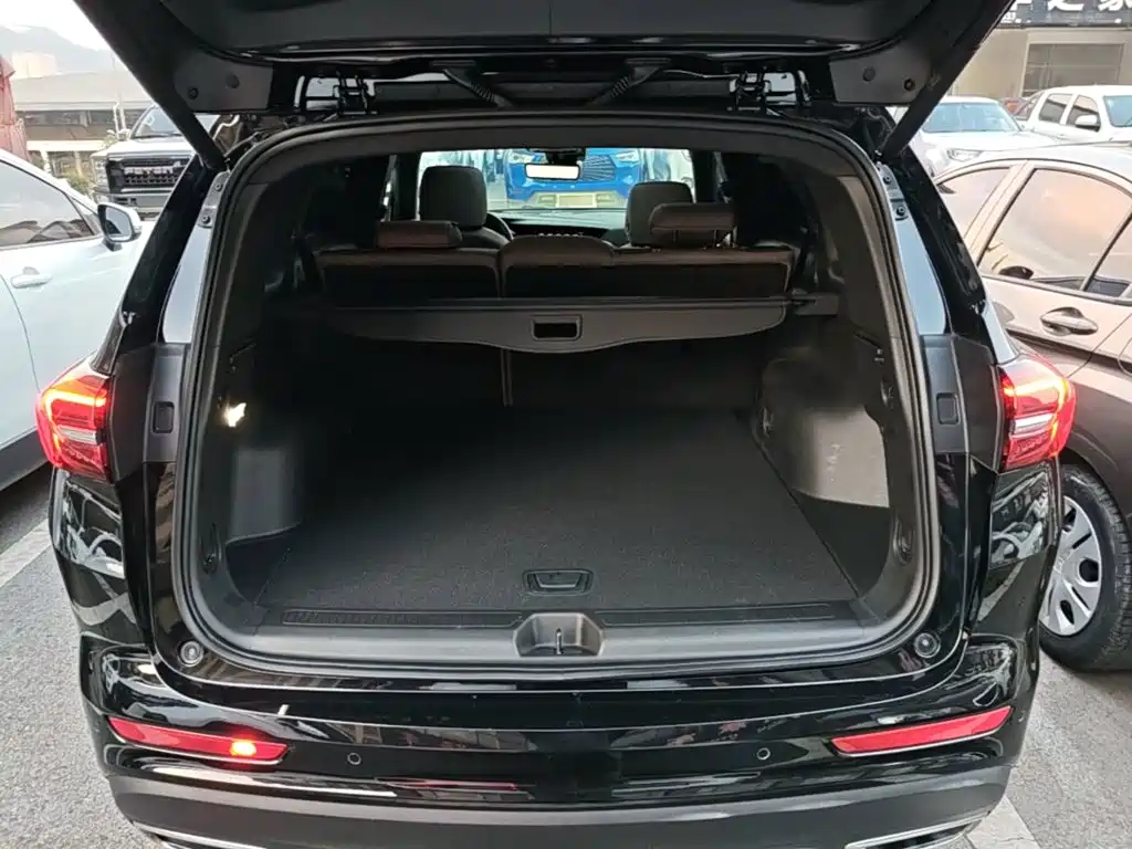 Buick Envision Plus — фото 19