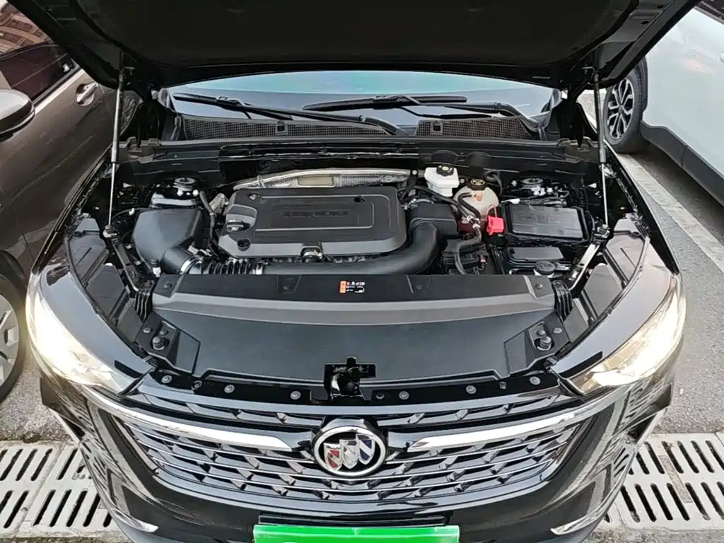 Buick Envision Plus — фото 20