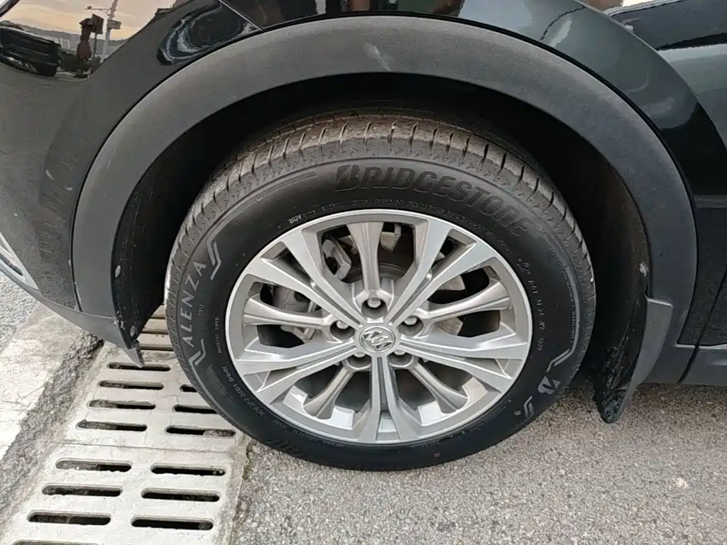 Buick Envision Plus — фото 23