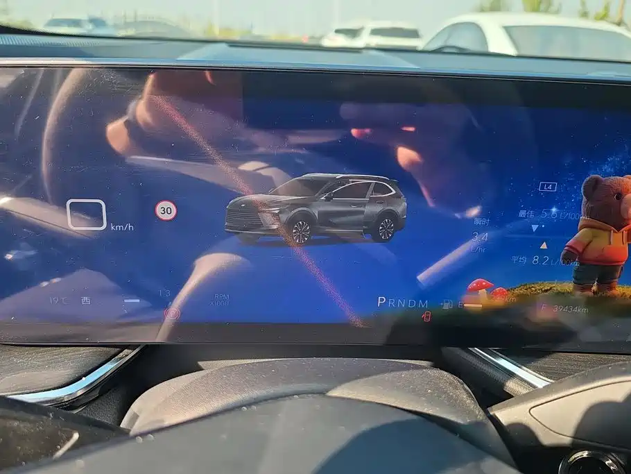 Buick Envision Plus — фото 13