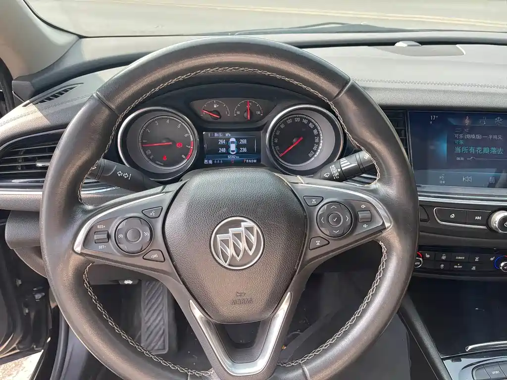 Buick Regal — фото 11