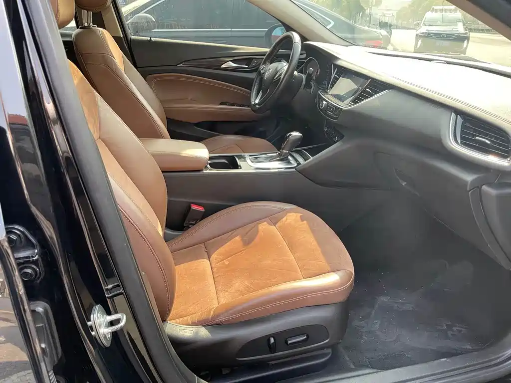 Buick Regal — фото 14