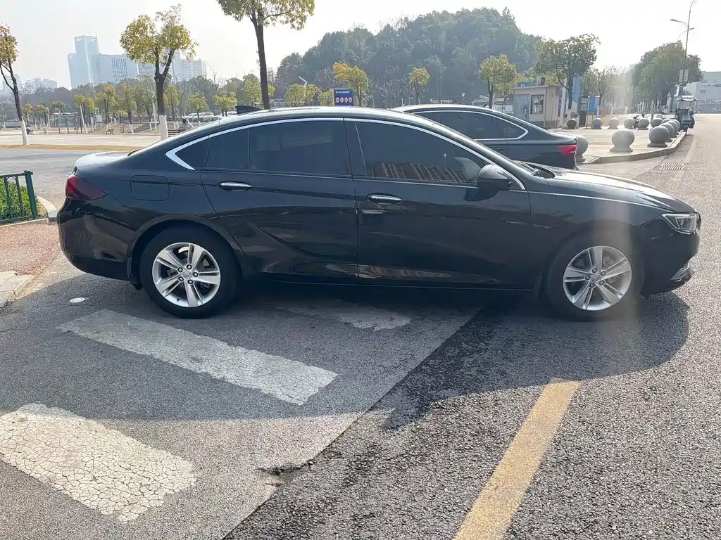 Buick Regal — фото 4