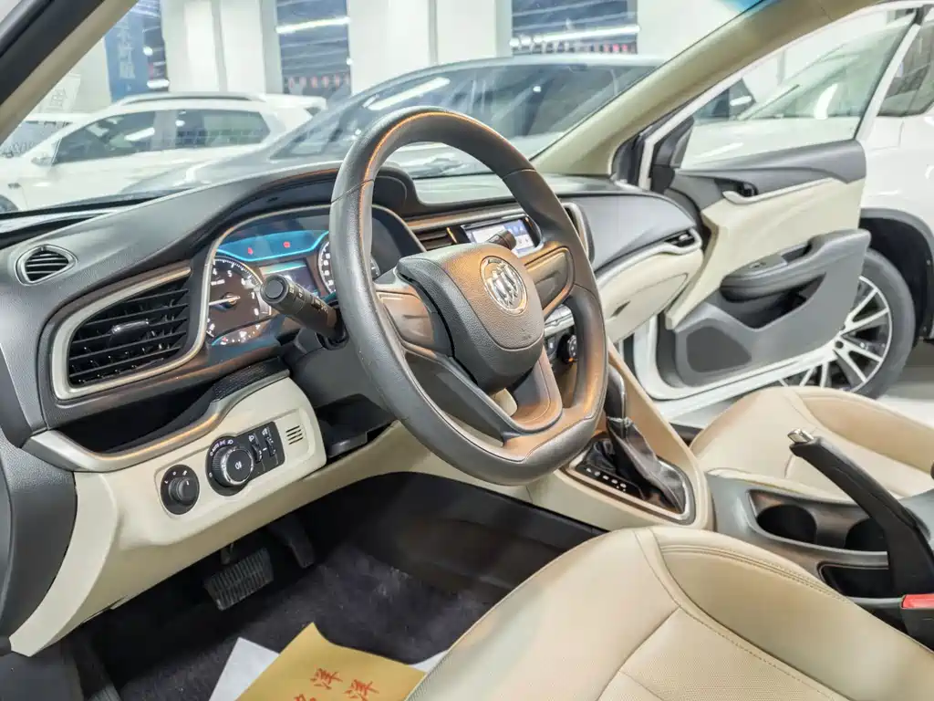 Buick Excelle — фото 10
